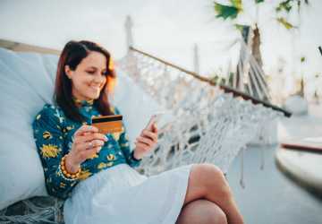 5 Credit Card Hacks to Earn $200 in Rewards